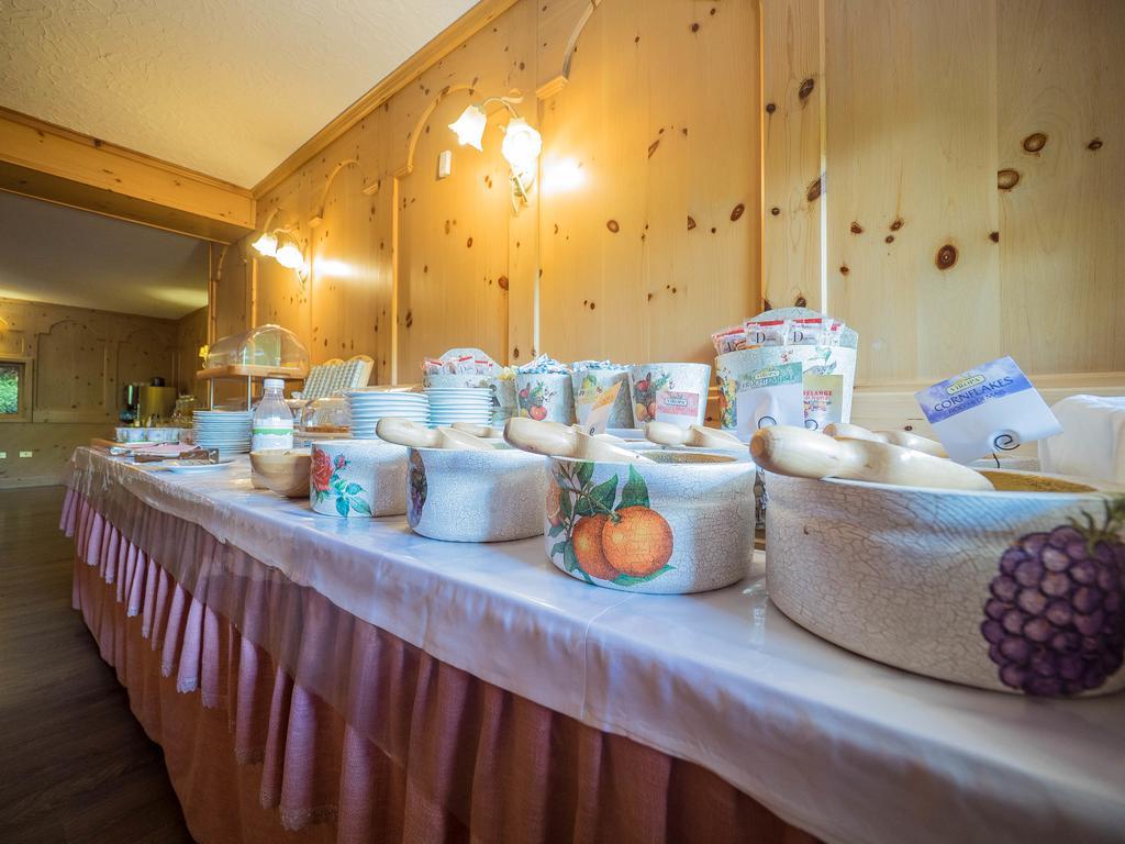 Hotel Baita Della Luna Λιβίνιο Εξωτερικό φωτογραφία